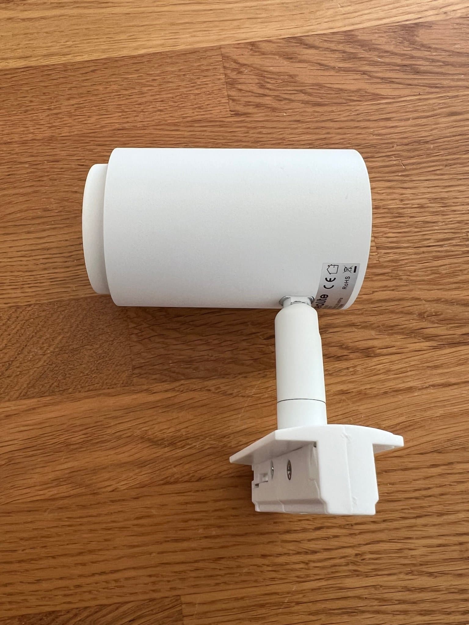 Hide-a-lite spotlight