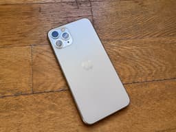 iPhone 11 Pro | 512gb | 81% Batterihälsa |