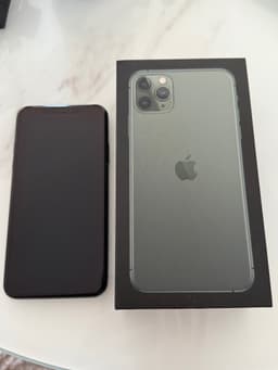 iPhone 11 Pro Max 64GB - batteri 74%