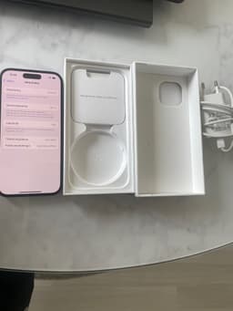 iPhone 15 128gb! Fint skick! Garanti kvar!