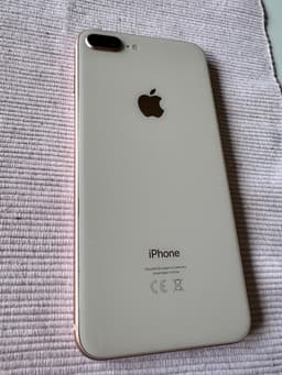 iPhone 8 Plus 64 GB Rosé – Fint skick