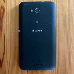 Sony Xperia E4g E2003 – trasig skärm, olåst, svart, reservdelar