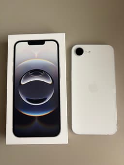 iPhone 16e