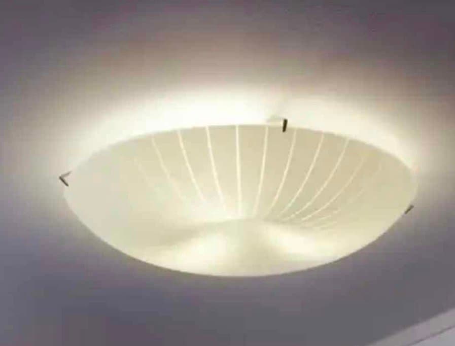 Taklampa/ Plafond lampa i fint skick