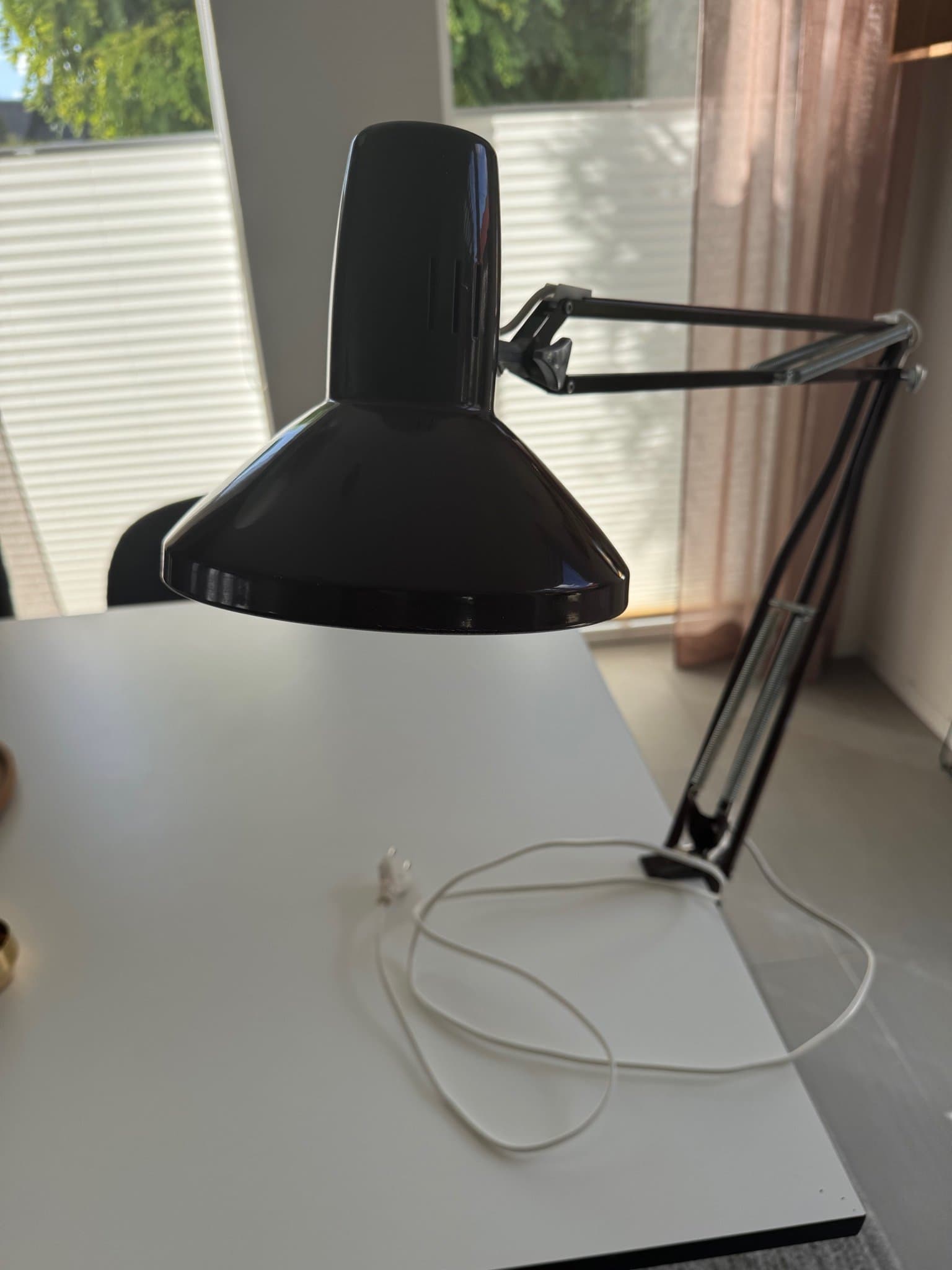 LEDU 231 brun skrivbordslampa