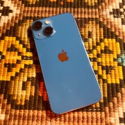 iPhone 13 mini Blå 128 GB + 2 Skal & Laddare