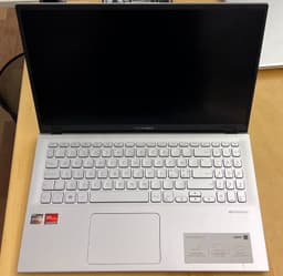 Asus Vivobook 15, bärbar dator