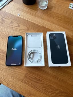 iPhone 13 Midnight 128 gb