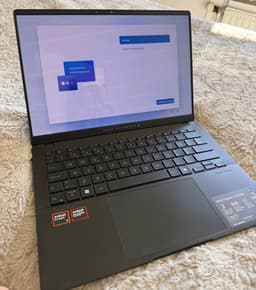Asus Vivobook S14 M5406 OLED Laptop