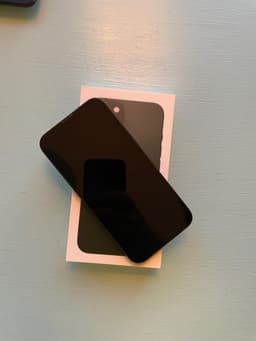 iPhone 13 i perfekt skick