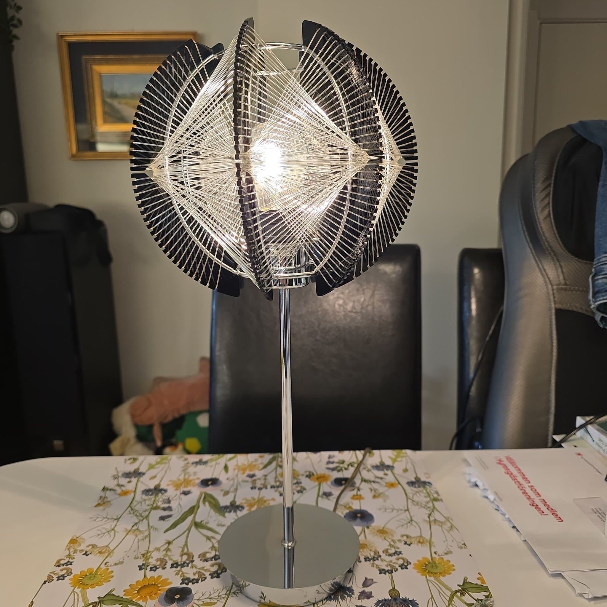 Ovanlig Cottex Bordslampa