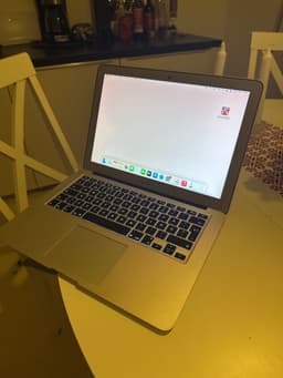 MacBook Air 13-tum (2017)