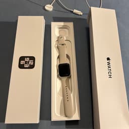 Apple Watch SE (2nd Gen) 40mm - Starlight Aluminum