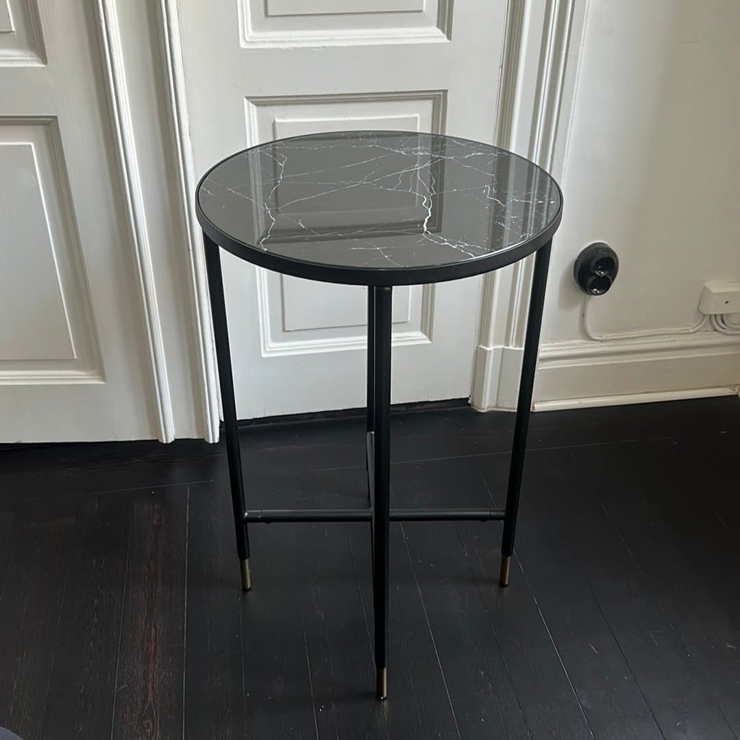 Svart marmor bord