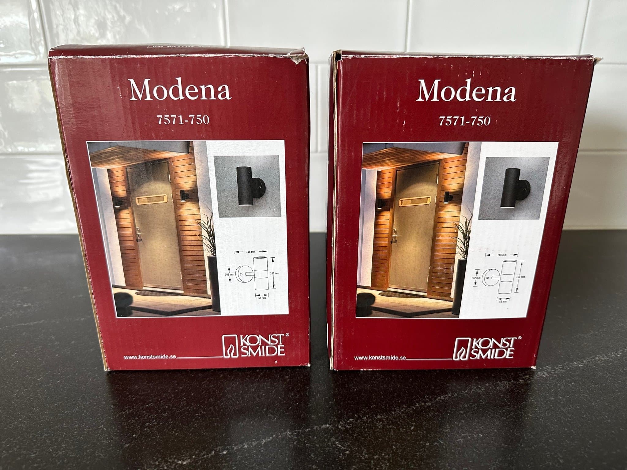 Utebelysning fasad Konstsmide Modena vägglampor up/downlight