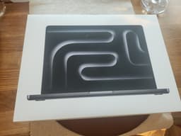MacBook Pro 14" M4 box