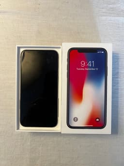 iPhone X 64 GB Trasig skärm