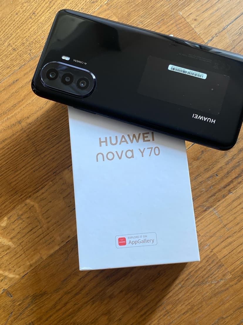 Huawei Nova Y90