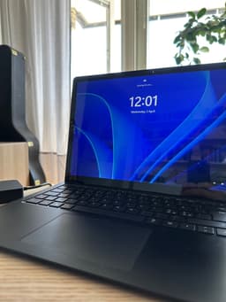 Microsoft Surface Laptop 5 + Dockningsstation(Thunderbolt)