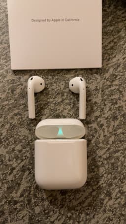 Apple AirPods 2nd Gen