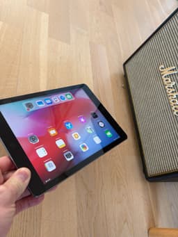 Pad Air 16GB WiFi – Fint skick