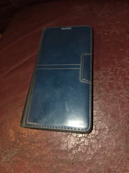 Samsung Galaxy S10e med plånboksfodral