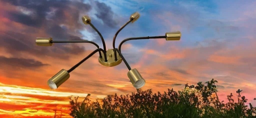 Modern nordisk taklampa i svart & guld – Elegant design för hemmet