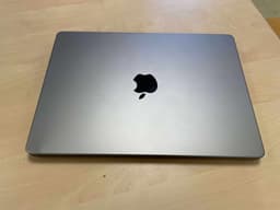 MacBook Pro 14 (M1, 2021) - trasig skärm