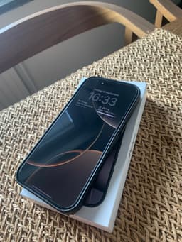 iPhone 16 PRO 100% batterihälsa