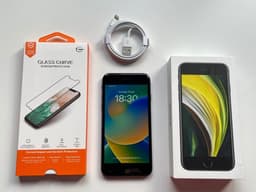 IPHONE SE 2020 (GEN 2) SVART 64 GB I ABSOLUT NYSKICK 99% BATTERI