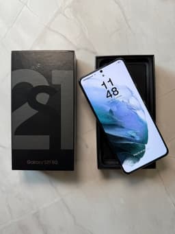 Samsung Galaxy S21 i toppskick