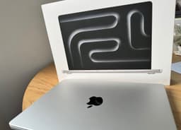 Apple MacBook Pro 14” M3 (2023) – 1TB SSD, 8GB RAM