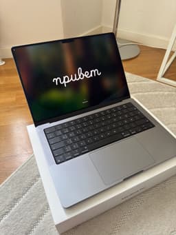 MacBook Pro 14” – M1 Pro, 16 GB RAM, 512 GB SSD – Space Grey