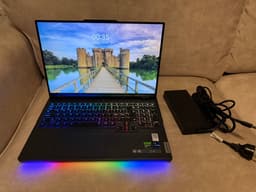 Lenovo Legion Pro 7i i9/32GB DDR5/1000/4080/240Hz 16" bärbar dator gaming laptop