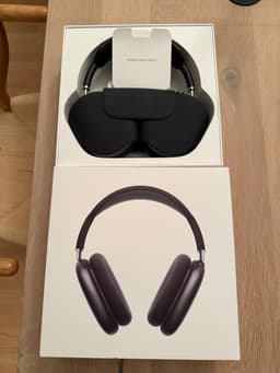 AirPods Max Space Grey