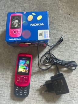 Nokia 2220 Slide