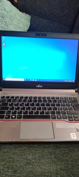 Fujitsu LifeBook E734-8 GB ram-256 gb SSD disk-Intel i5 CPU