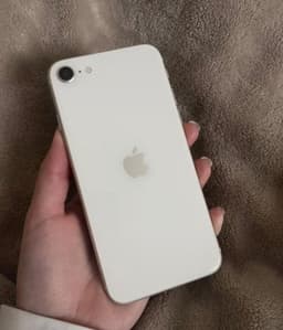 iPhone SE 3:e generationen – Starlight – Mycket bra skick