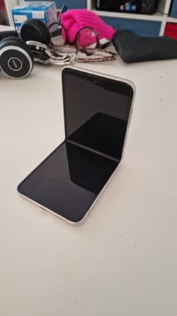 Galaxy Z flip 3 5G white (SM-F711B)