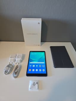Huawei MediaPad M5 (8-tum) med tillbehör