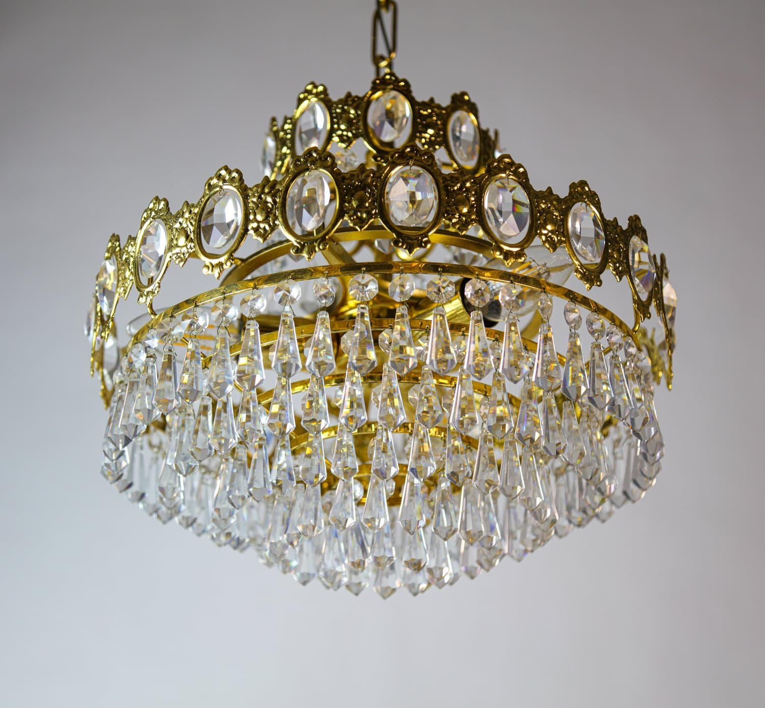 Elegant Kristallkrona, Klassisk Revival-stil, Förgylld, äkta kristall glas