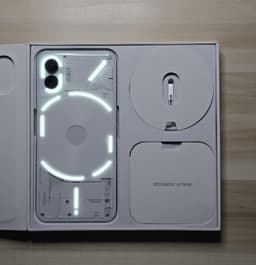 Nothing Phone (2) - 12GB RAM + 512GB LAGRING - NYSKICK!