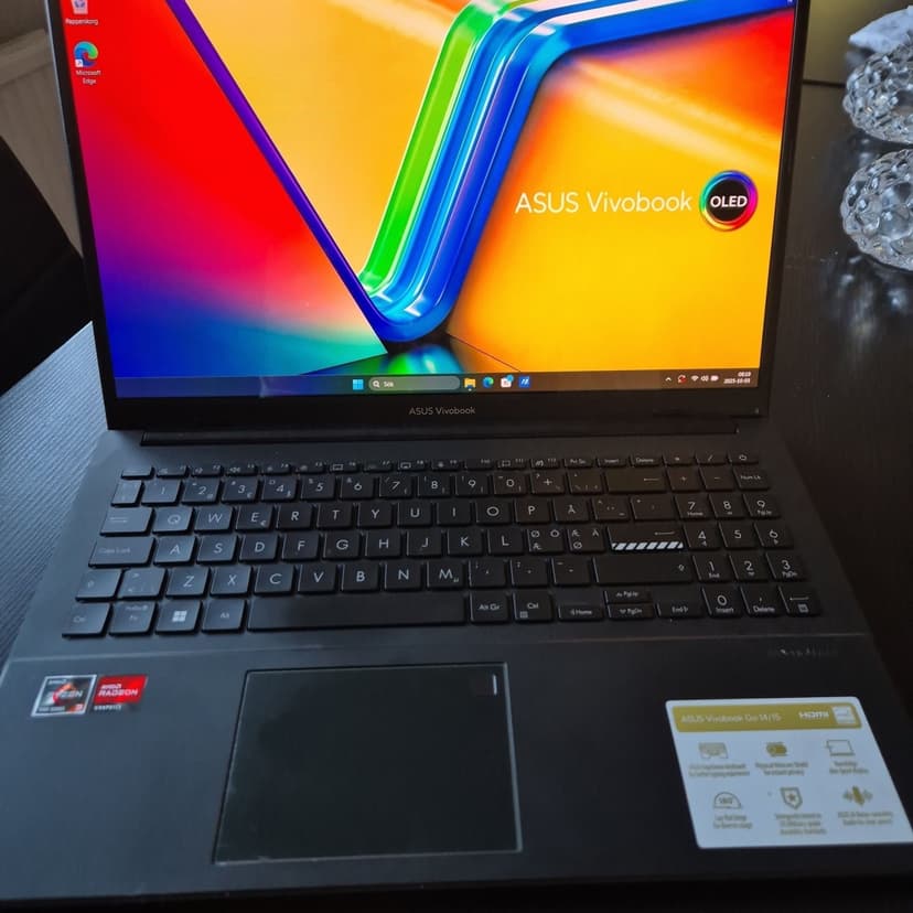 Asus Vivobook 15 OLED 16"