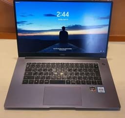 Huawei MateBook D15 256GB Japansk Tagnentbord