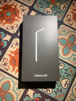 Samsung Galaxy S25 - Oöppnad