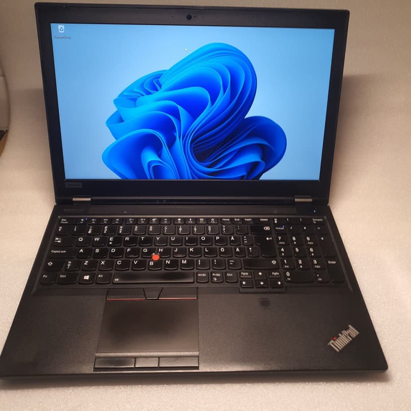 Lenovo ThinkPad P1 Gen 7 21KV001RMX 16" RTX 1000