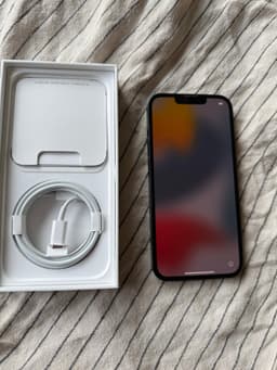iPhone 13 128GB, Midnight - utmärkt skick
