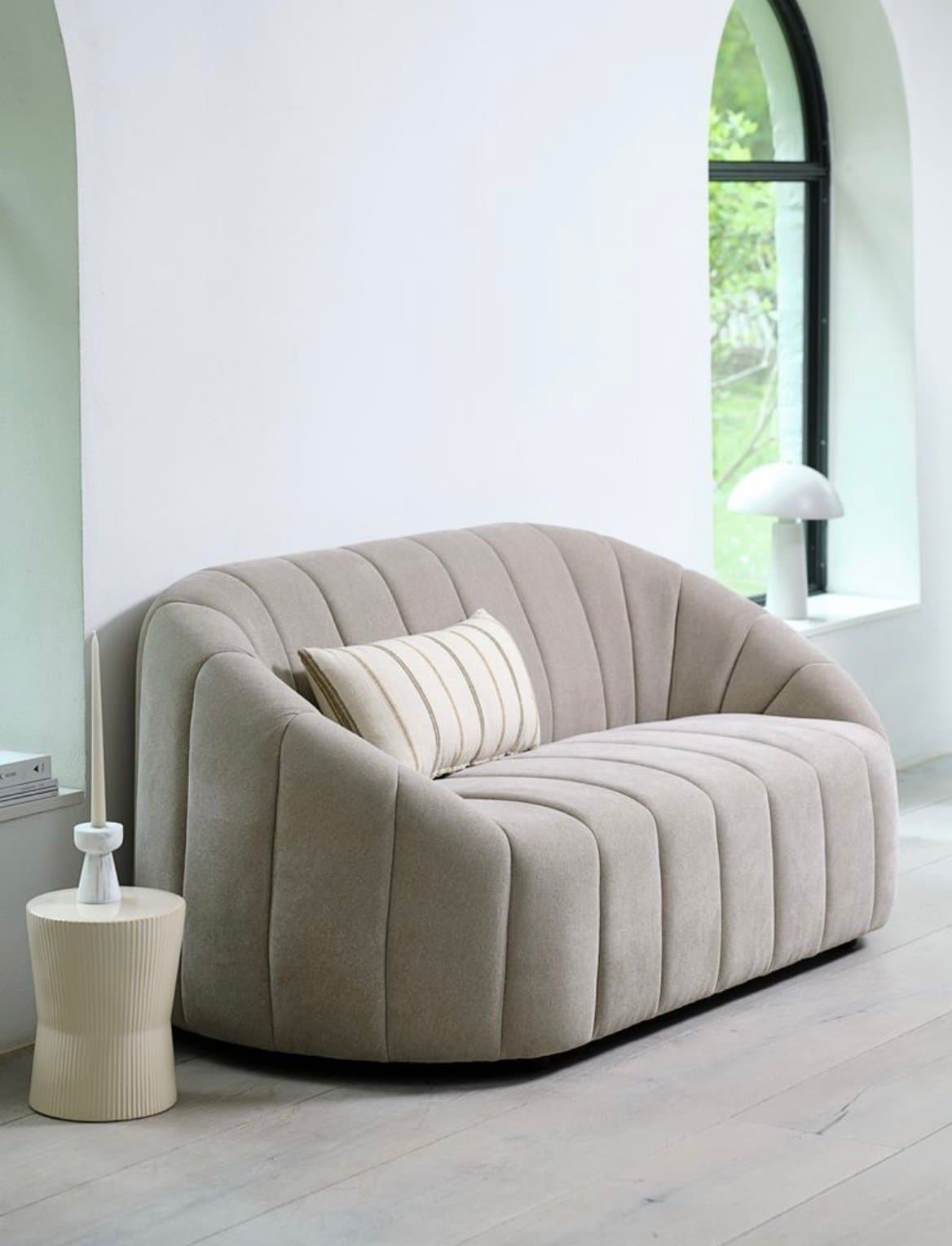 Elegant Soffa