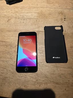 iPhone 7 olåst 98% battery nyskick