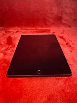 Begagnad iPad (7th gen. 2019, 10,2”) 32GB, wifi!